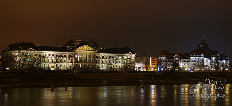 2013-02-28_195619_DSC02302_SONY_SLT-A57.jpg