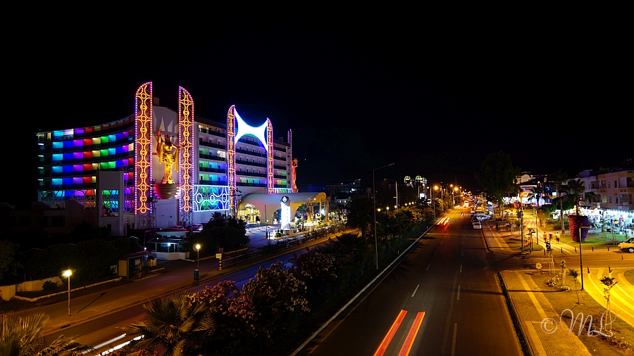 Hotel Azura Deluxe ***** in Avsallar 2018-05-12_204234_DSC01075_SONY_ILCA-77M2.jpg