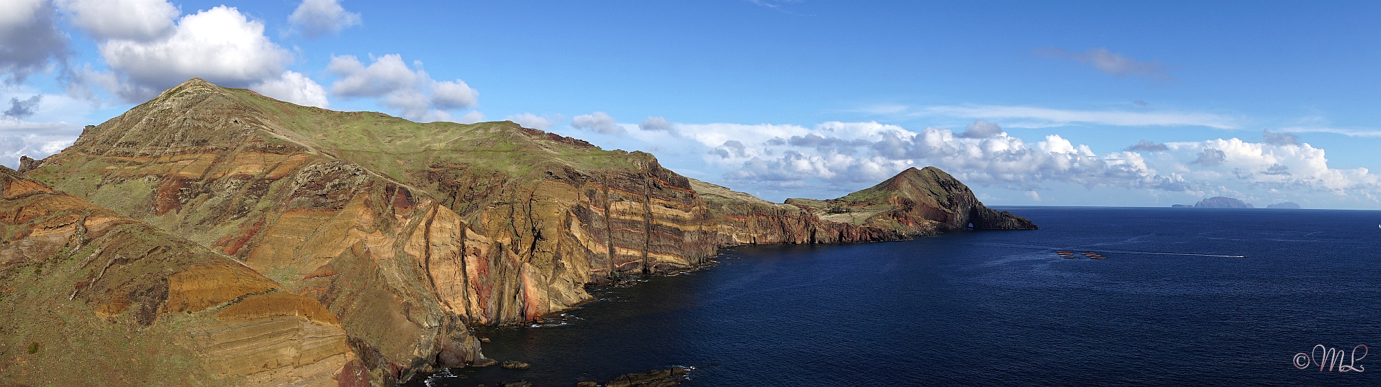 Panorama - Ponta do Furado 2018-10-22_204438_DSC03191_SONY_ILCA-77M2.jpg