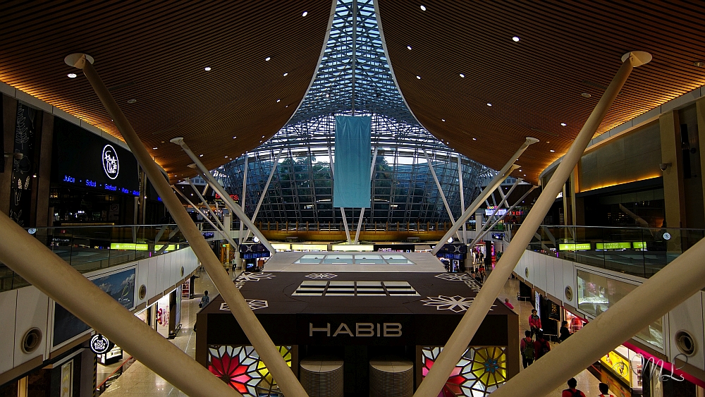 Flughafen Kuala Lumpur in Malaysia 2019-03-15_103928_DSC03576_SONY_ILCA-77M2.jpg