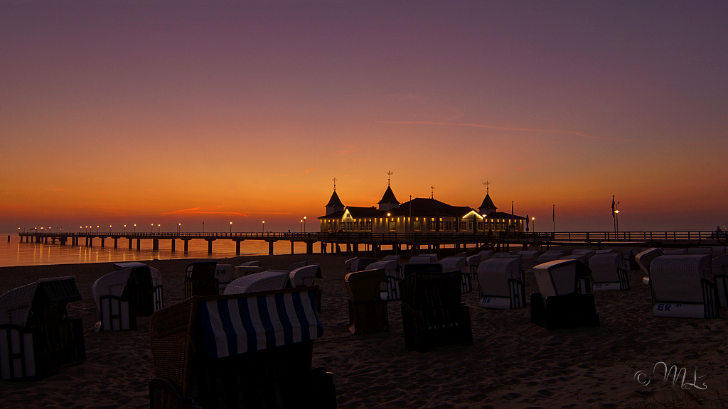 Seebrücke Ahlbeck 2021-09-08_075804_DSC07230_SONY_ILCA-77M2.jpg